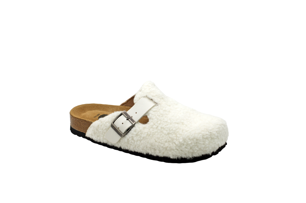 067 |  Clogs com pelo